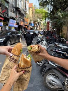 Hanoi street food tour in Old Quarter with local dishes and night market
