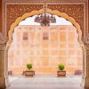 Vibrant street scenes of Jaipur during a premium curated India small-group trip.